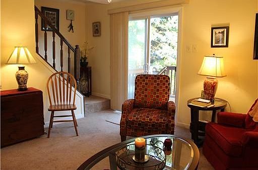 3rd image of 26 Dayna Ct