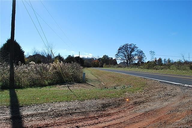 2nd image of 259 E Lackey Farm Rd