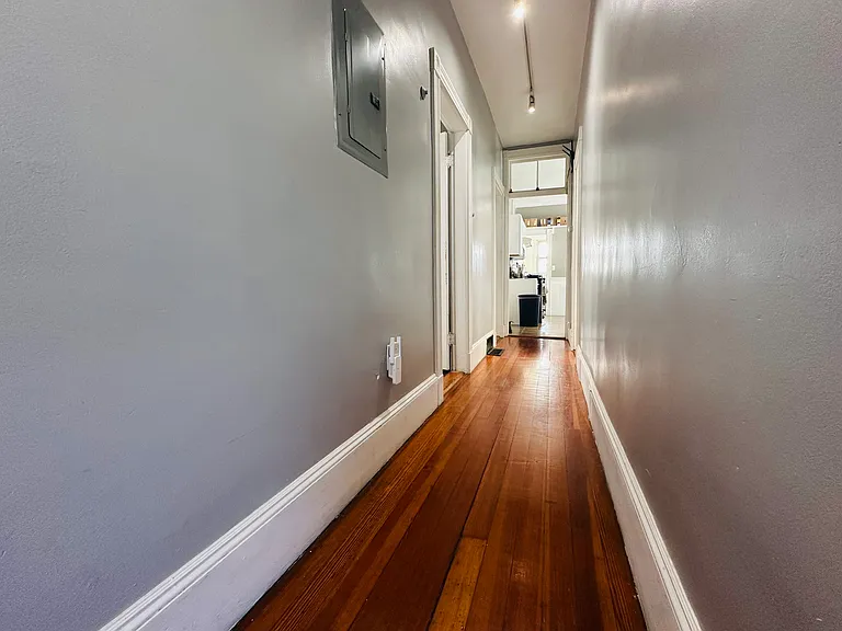 20 Dalrymple St #3 — Photo 10