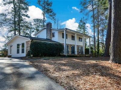 9935 La View Cir, Roswell, GA, 30075