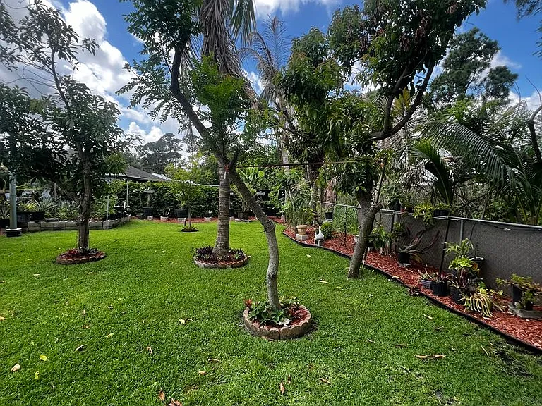 173 SE Fallon Dr — Photo 39