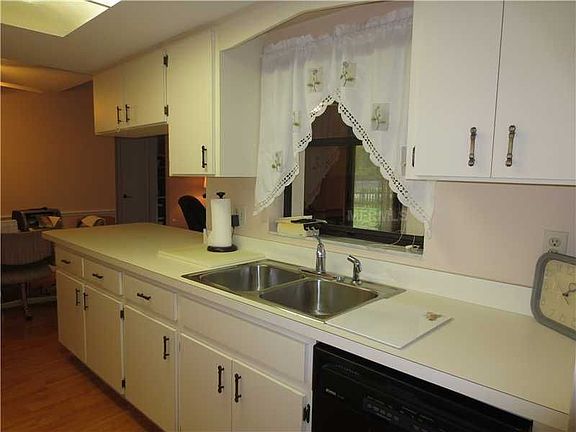 5th image of 6506 Turtle Creek Blvd
