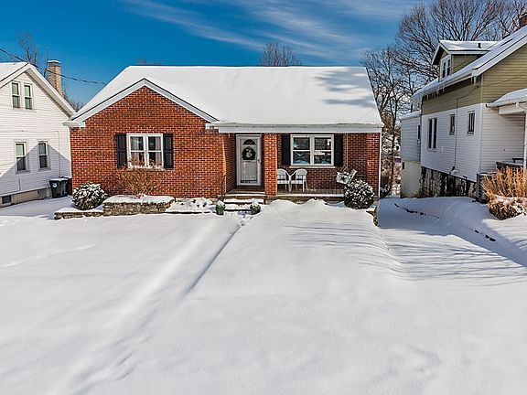 2nd image of 1058 Altavia Ave