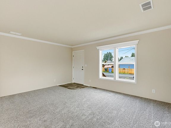 5th image of 601 Helton Street