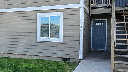 1 Bedroom Unit with Detached Garage Photo 1