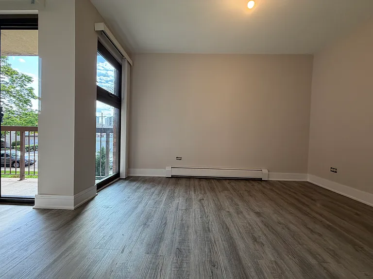 5525 N Chester Ave #42 — Photo 5