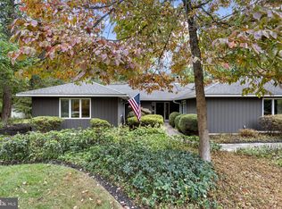42 Rabbit Run Rd, Rose Valley, PA 19086