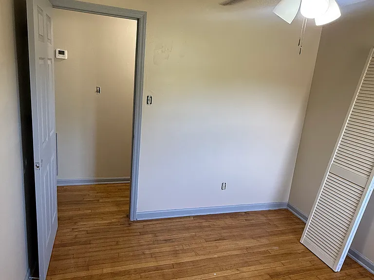 110 Willow St — Photo 16