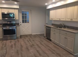 8900 Cooper Rd, Pleasant Prairie, WI 53158