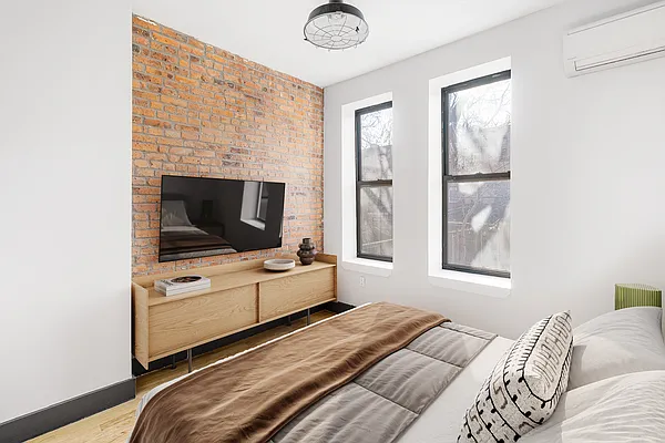 Rented by Brown Harris Stevens | media 4