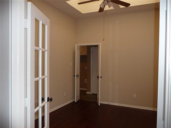3rd image of 3506 Everglade Ln