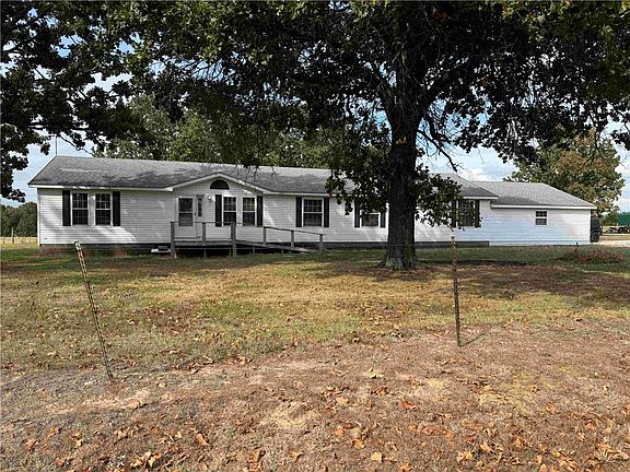 3rd image of 11880 Holly Rd