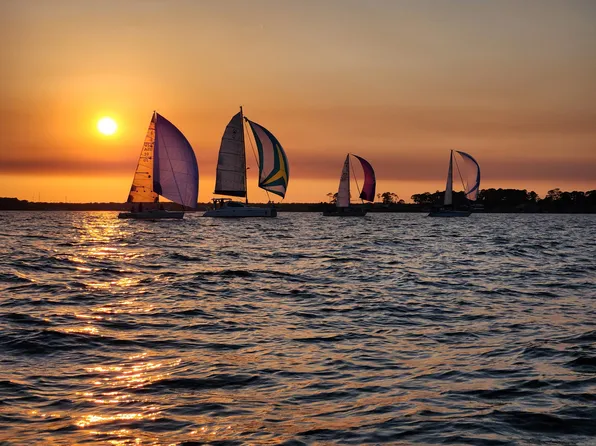 39 Marina Cove Dr, Niceville, FL 32578