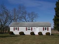 2nd image of 2715 Queens Dr