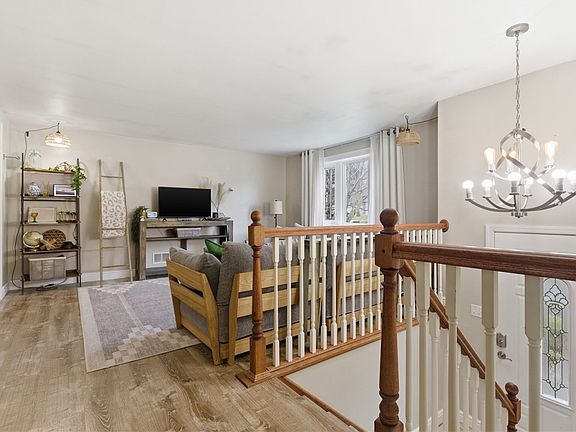 3rd image of 3007 Pitchfork Ln