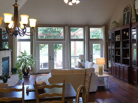 5th image of 11923 Cape Royal Ln