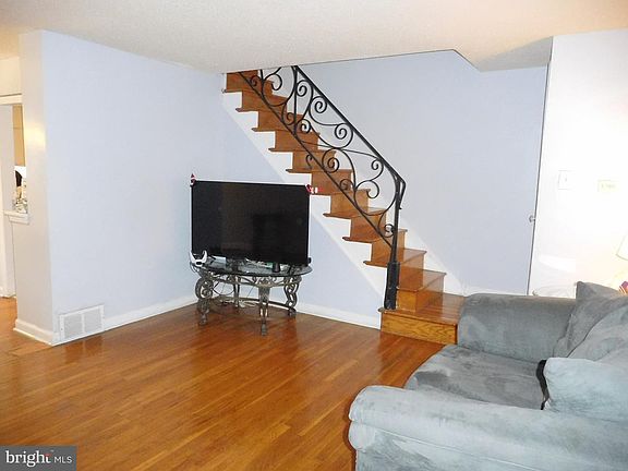 4th image of 4312 Palmetto St
