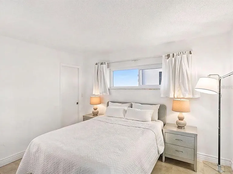 1270 Gulf Blvd #701 — Photo 9