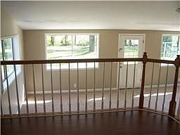 4th image of 204 Rosswood Ct