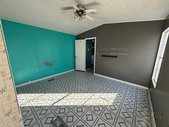 4th image of 300 Sequoyah Dr NE #163