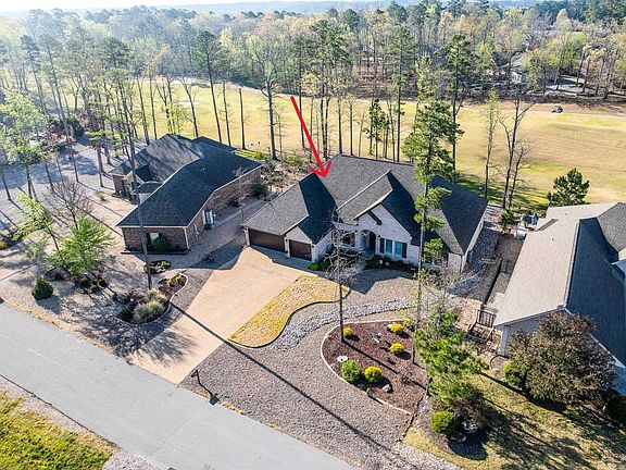 4th image of 44 Elcano Dr