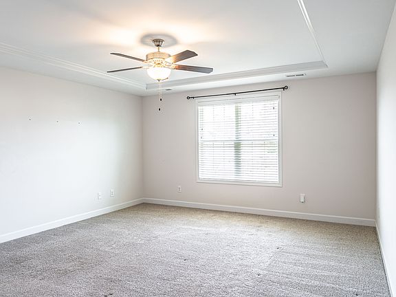 4th image of 1179 Yellowwood Dr