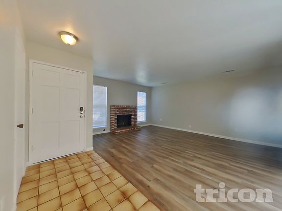 3rd image of 3400 Suffolk Dr