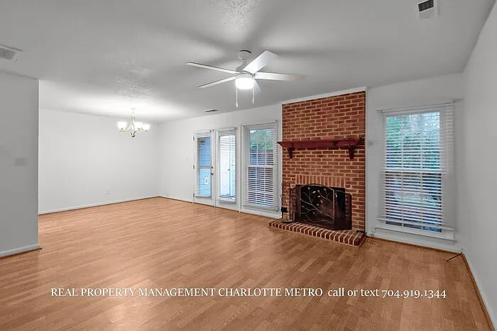 9451 Kings Falls Dr — Photo 21