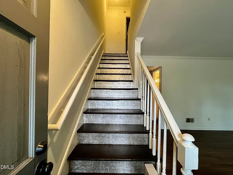 222 Waldo St — Photo 4