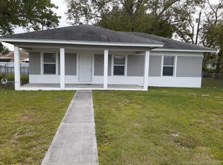 1926 NW 83rd St, Miami, FL 33147