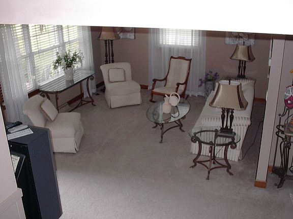 2nd image of 410 Plumtree Dr