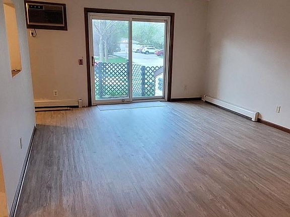 3rd image of 2850 Cimarron Trl APT 1