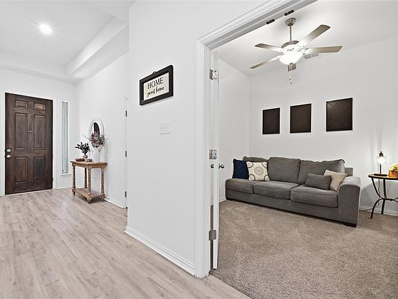 3rd image of 360 Jefferson Dr