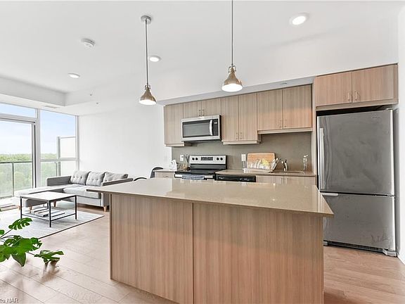 5th image of 7711 Green Vista Gate #609