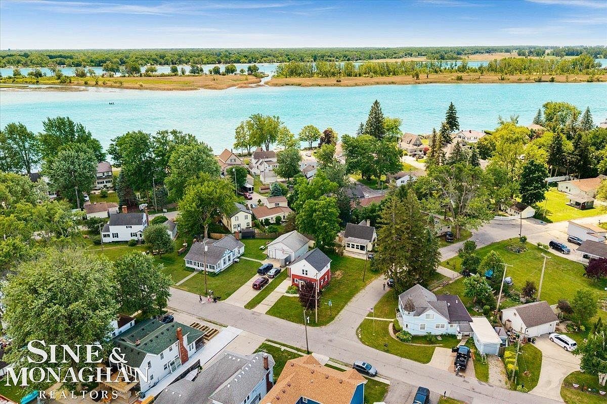 447 Ruskin Dr, photo 25