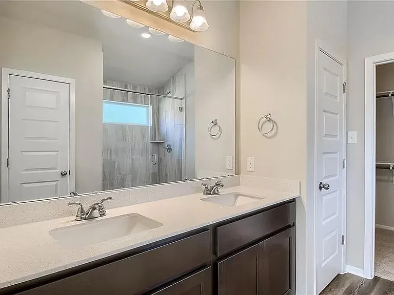 21206 Santa Carlo Ave — Photo 5