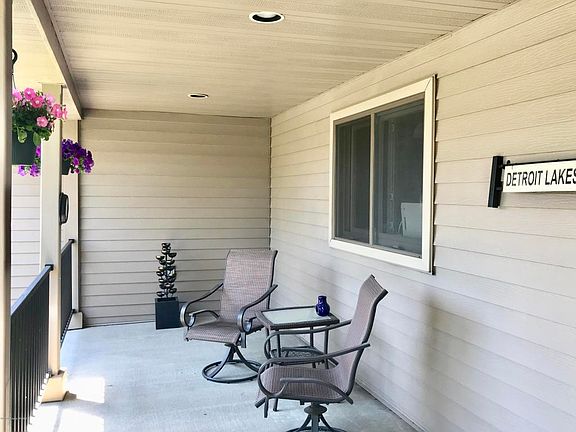 4th image of 708 Lake Forest Cir
