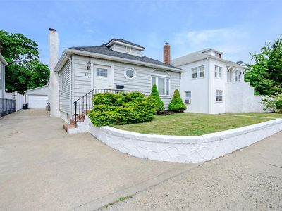 20 Marina Road, Island Park, NY, 11558