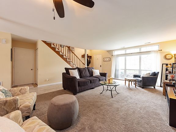 5th image of 4074 Newport Ln