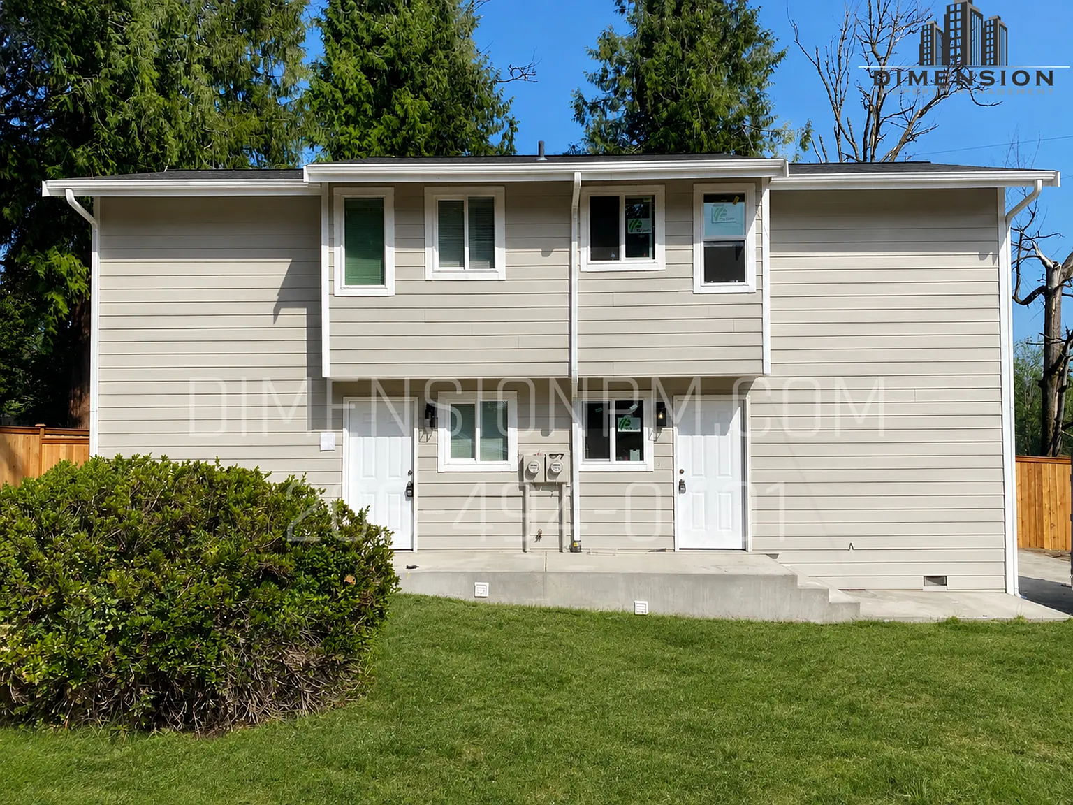 Nice, refreshed duplex with fireplace and W&D hook ups in Edgewood! Available NOW! — Photo 3
