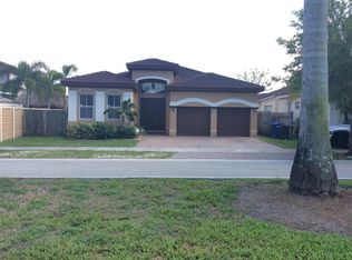 8792 NW 179th Ln, Hialeah, FL 33018