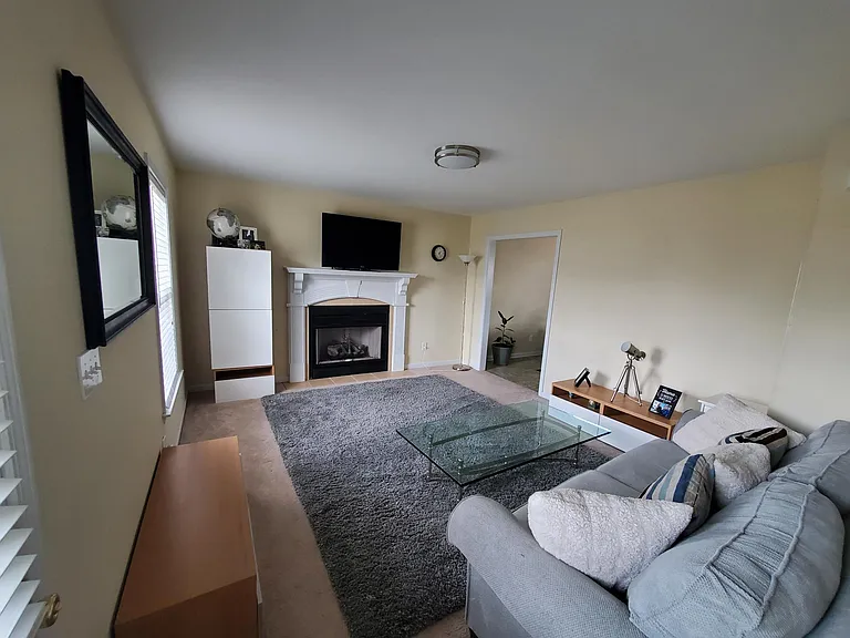 107 Park St — Photo 3