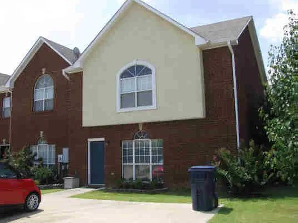 525 Treymoor Lake Cir, Alabaster, AL 35007