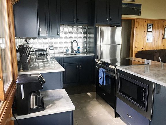 5th image of 1714 N Shore Dr