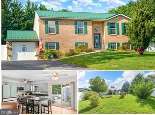 16902 Reading Dr, Williamsport, MD 21795
