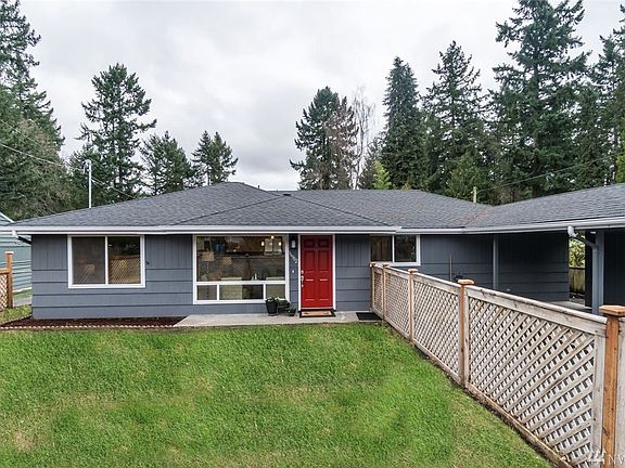 2nd image of 16902 25th Ave NE