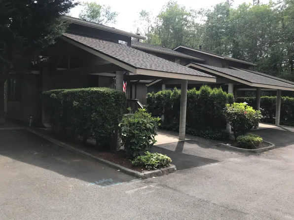 835 NW Huckle Dr Unit A, Bremerton, WA 98311