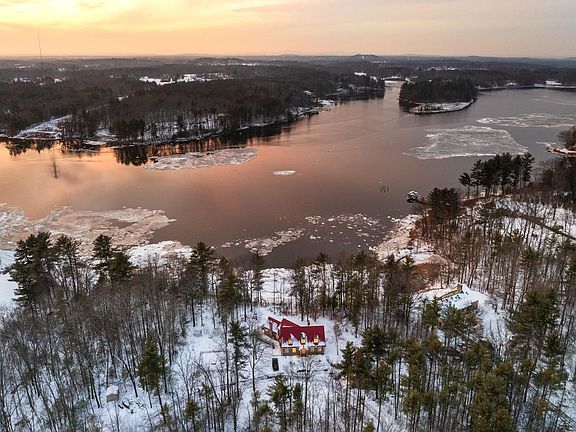 2nd image of 116 Heron Cove Road