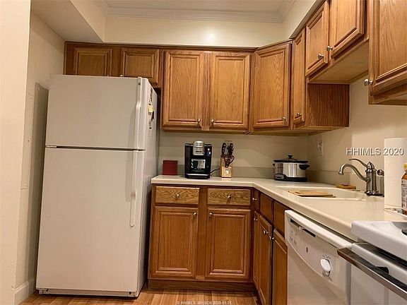 5th image of 141 Lamotte Dr APT G1