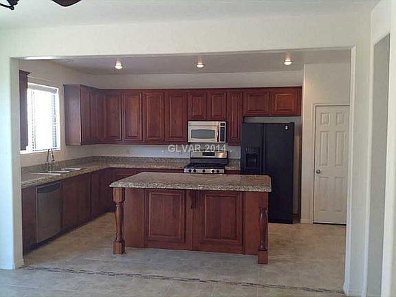 2nd image of 1105 Via Canale Dr